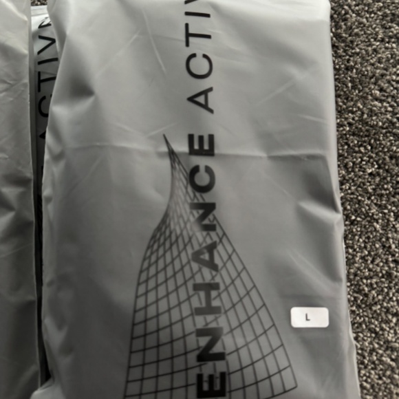 Enhance Active Compression Leggings - Picture 6 of 8